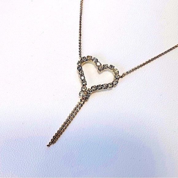 Vintage Open Heart Rhinestone Crystal Love Gold Tone Delicate Chain Necklace - Picture 8 of 16